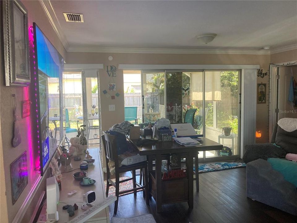 En Venta: $338,000 (2 camas, 2 baños, 1274 Pies cuadrados)
