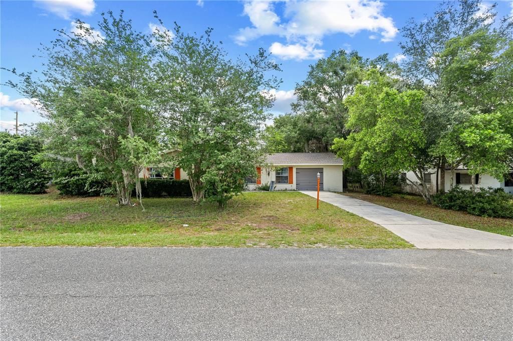 Active With Contract: $225,000 (3 beds, 2 baths, 1449 Square Feet)