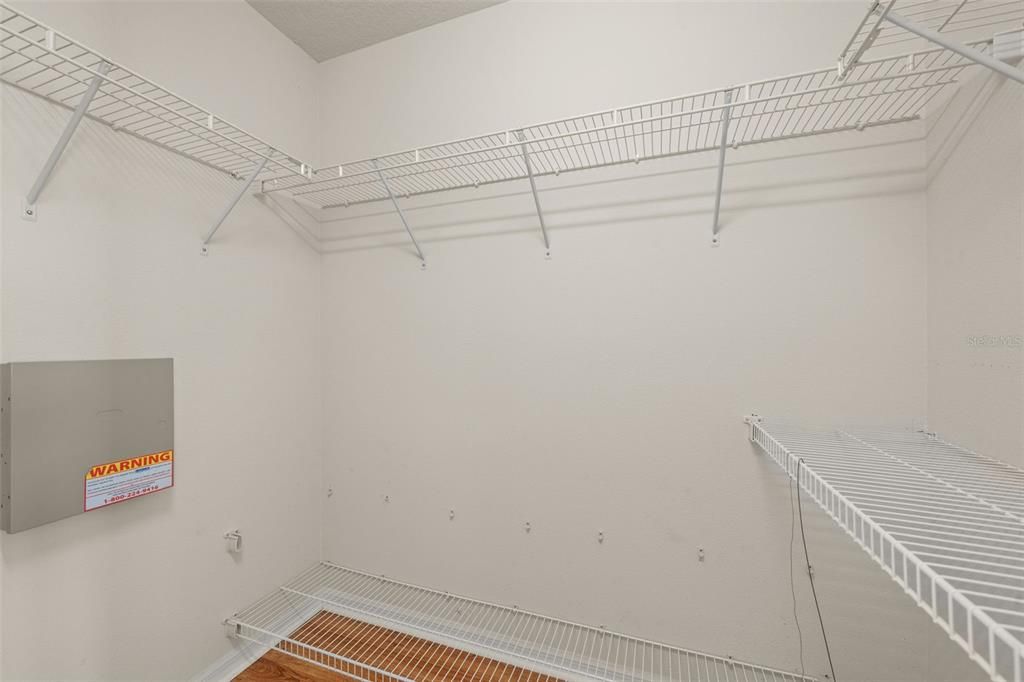 En Venta: $249,900 (3 camas, 2 baños, 1878 Pies cuadrados)