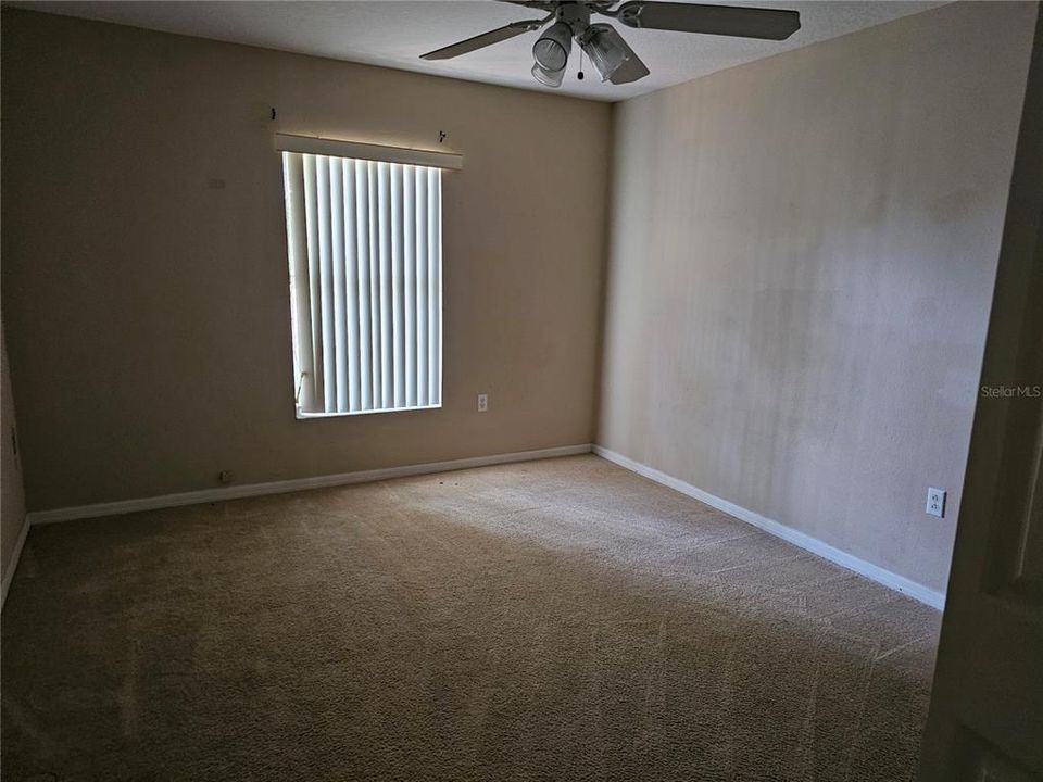 For Rent: $1,950 (3 beds, 2 baths, 2052 Square Feet)