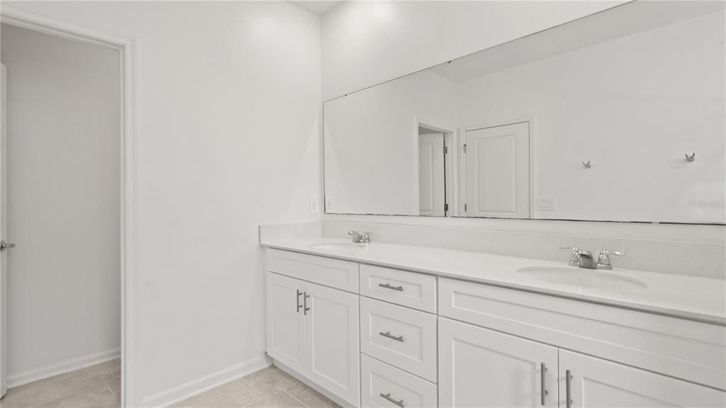 For Sale: $335,000 (3 beds, 2 baths, 1797 Square Feet)