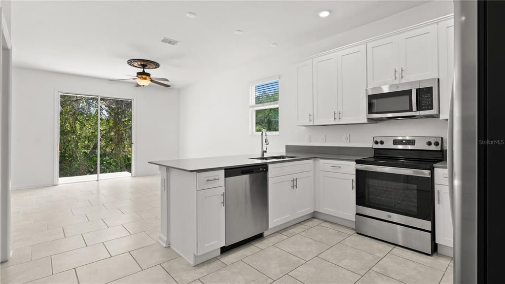 For Sale: $335,000 (3 beds, 2 baths, 1797 Square Feet)