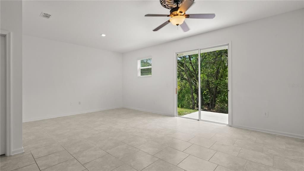 For Sale: $335,000 (3 beds, 2 baths, 1797 Square Feet)