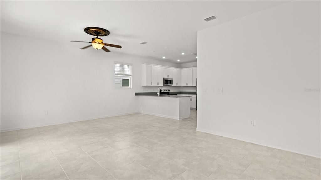 For Sale: $335,000 (3 beds, 2 baths, 1797 Square Feet)
