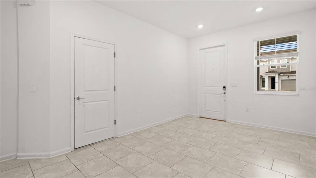 For Sale: $335,000 (3 beds, 2 baths, 1797 Square Feet)