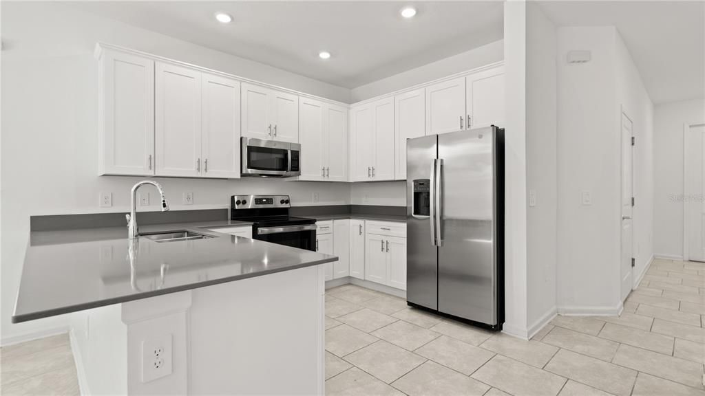 For Sale: $335,000 (3 beds, 2 baths, 1797 Square Feet)