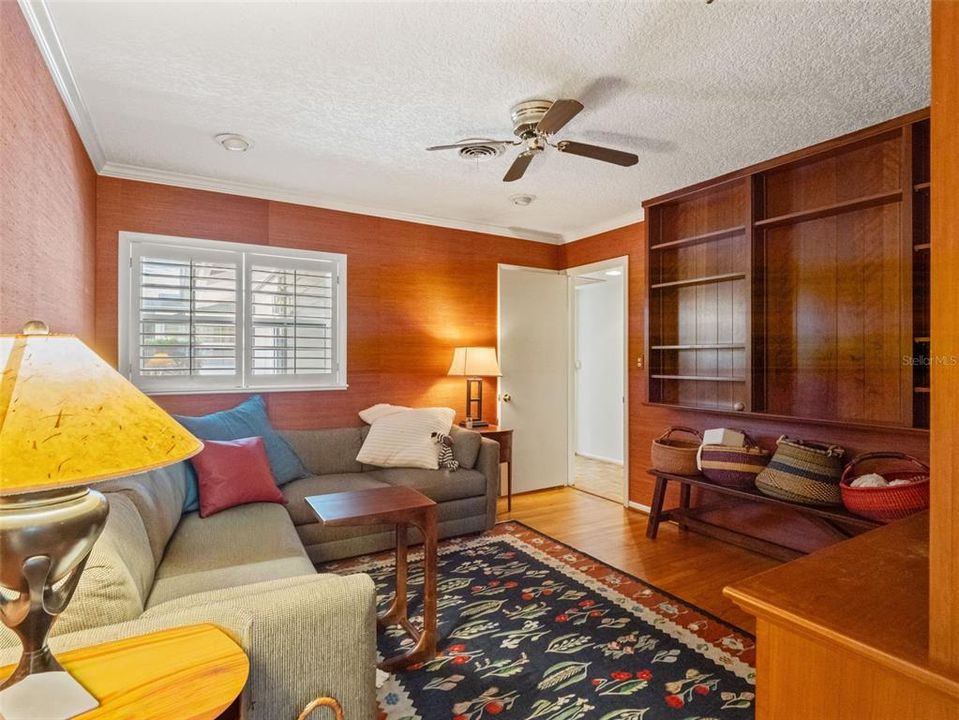 Activo con contrato: $889,000 (5 camas, 3 baños, 3845 Pies cuadrados)