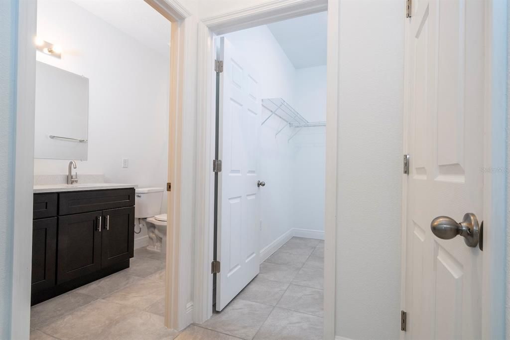 Activo con contrato: $279,899 (4 camas, 2 baños, 1696 Pies cuadrados)