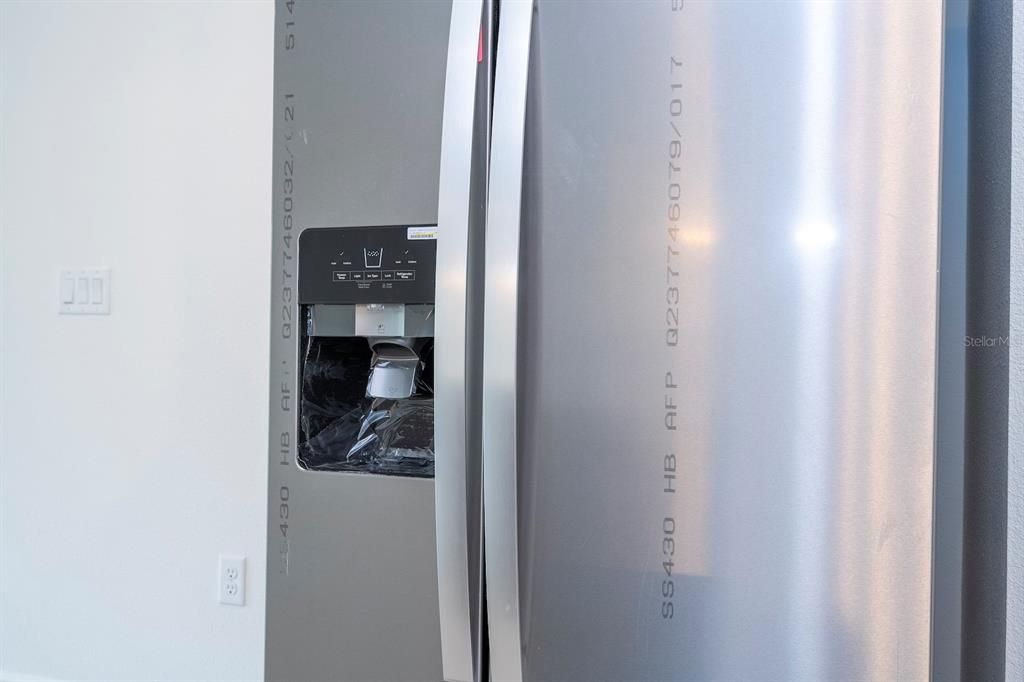 Activo con contrato: $279,899 (4 camas, 2 baños, 1696 Pies cuadrados)