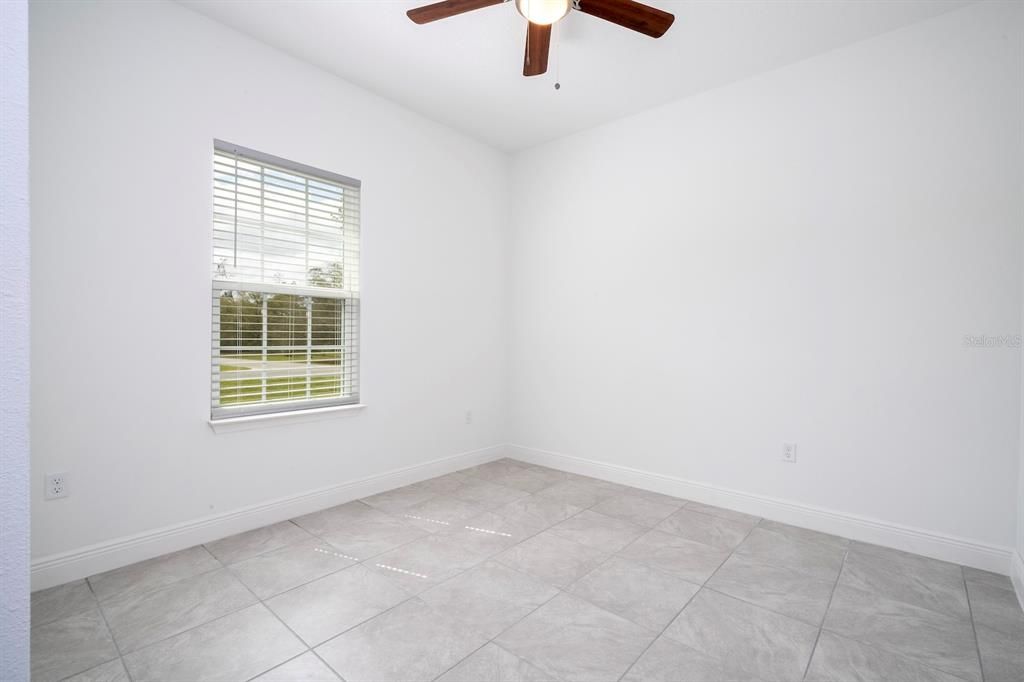Activo con contrato: $279,899 (4 camas, 2 baños, 1696 Pies cuadrados)