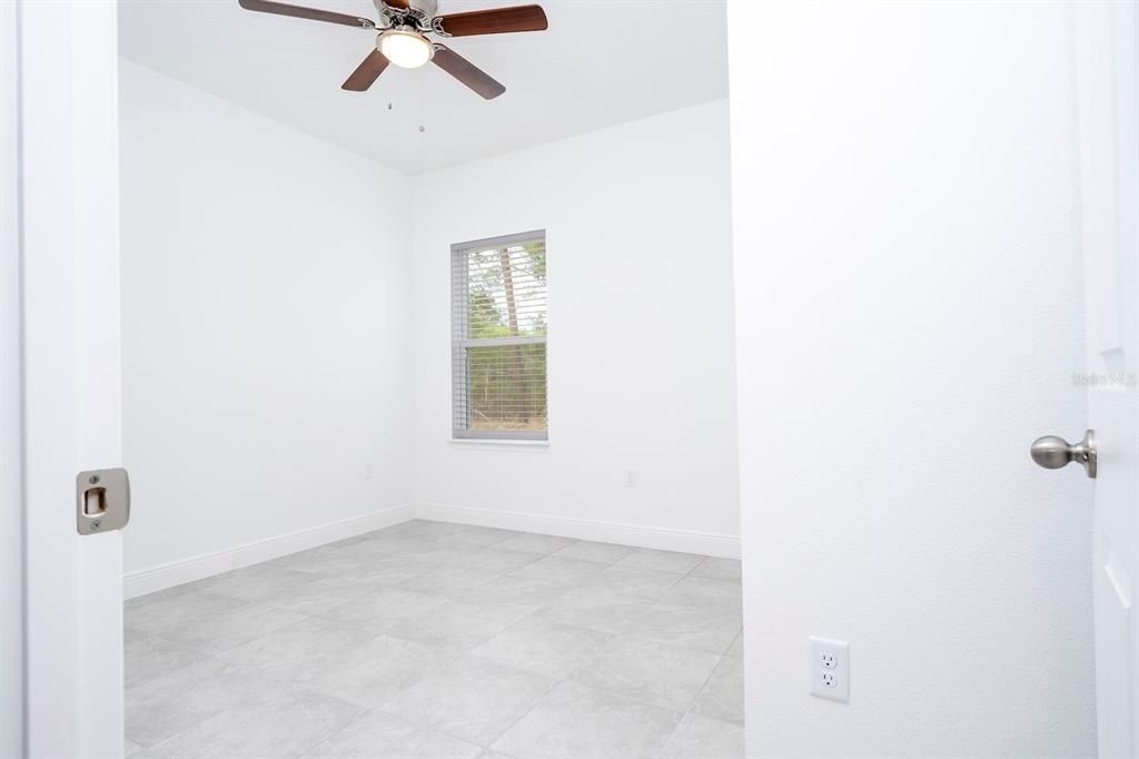 Activo con contrato: $279,899 (4 camas, 2 baños, 1696 Pies cuadrados)
