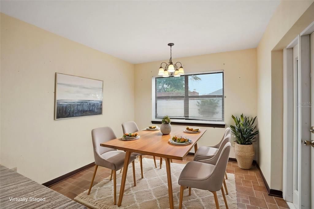 Active With Contract: $245,000 (2 beds, 2 baths, 1385 Square Feet)