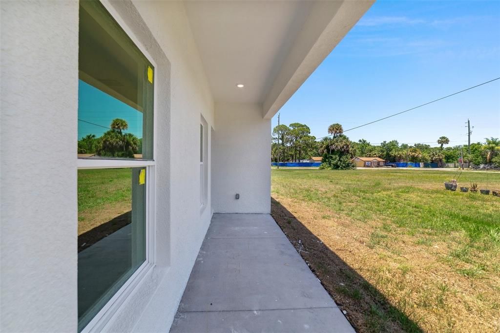 For Sale: $290,000 (3 beds, 2 baths, 1384 Square Feet)