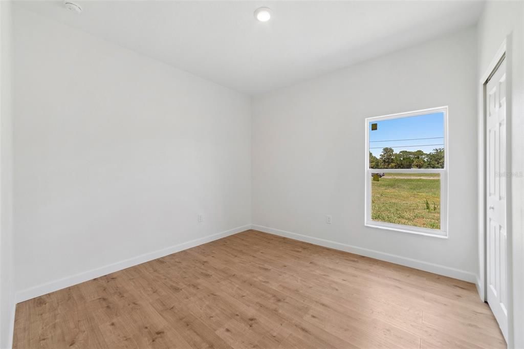 For Sale: $290,000 (3 beds, 2 baths, 1384 Square Feet)