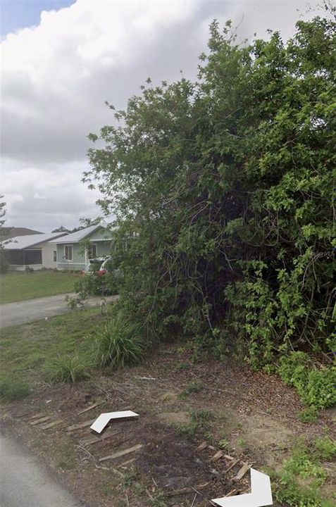 合同活跃: $52,000 (0.23 acres)