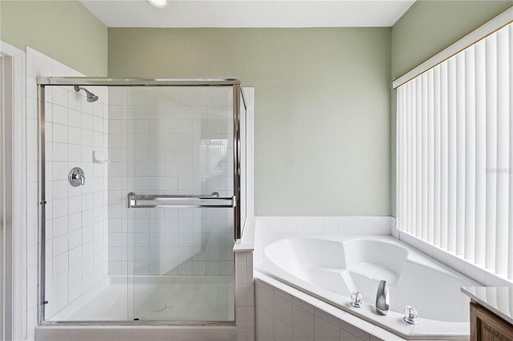 Active With Contract: $639,900 (5 beds, 3 baths, 3270 Square Feet)