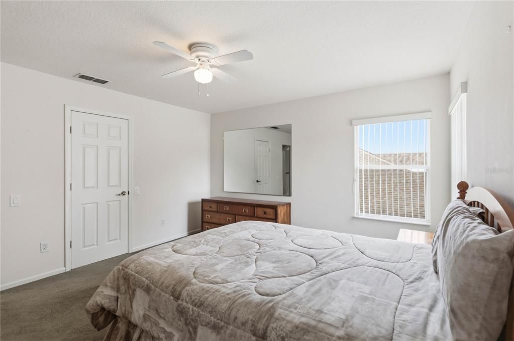 Active With Contract: $639,900 (5 beds, 3 baths, 3270 Square Feet)