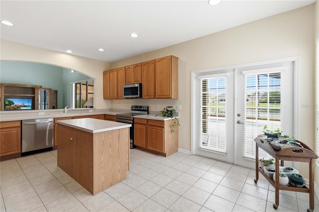 Active With Contract: $639,900 (5 beds, 3 baths, 3270 Square Feet)
