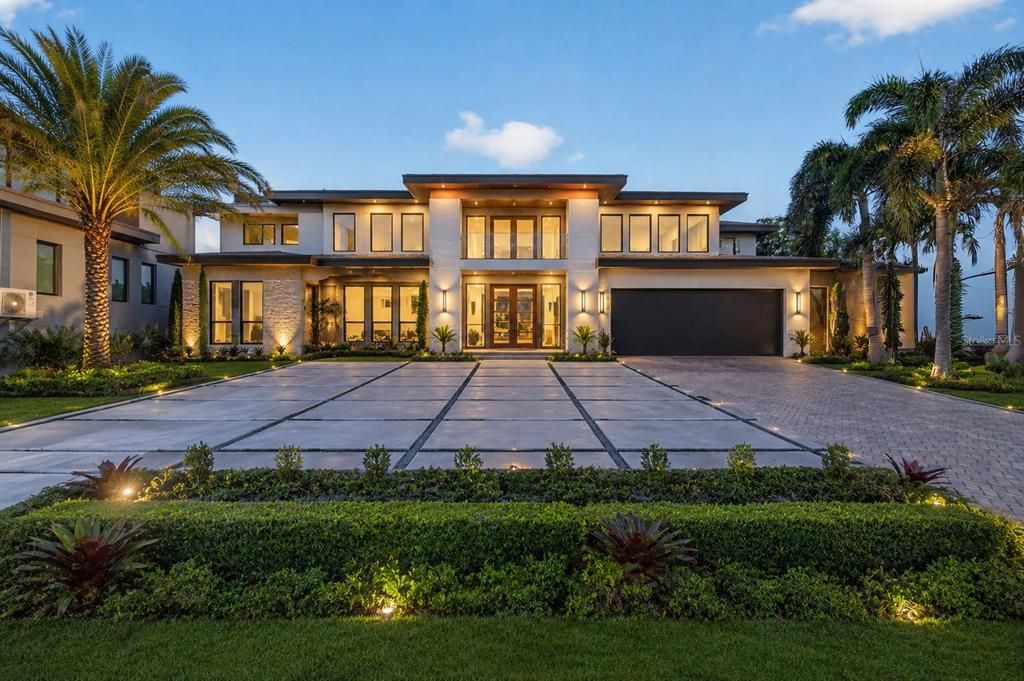For Sale: $2,300,000 (0.31 acres)