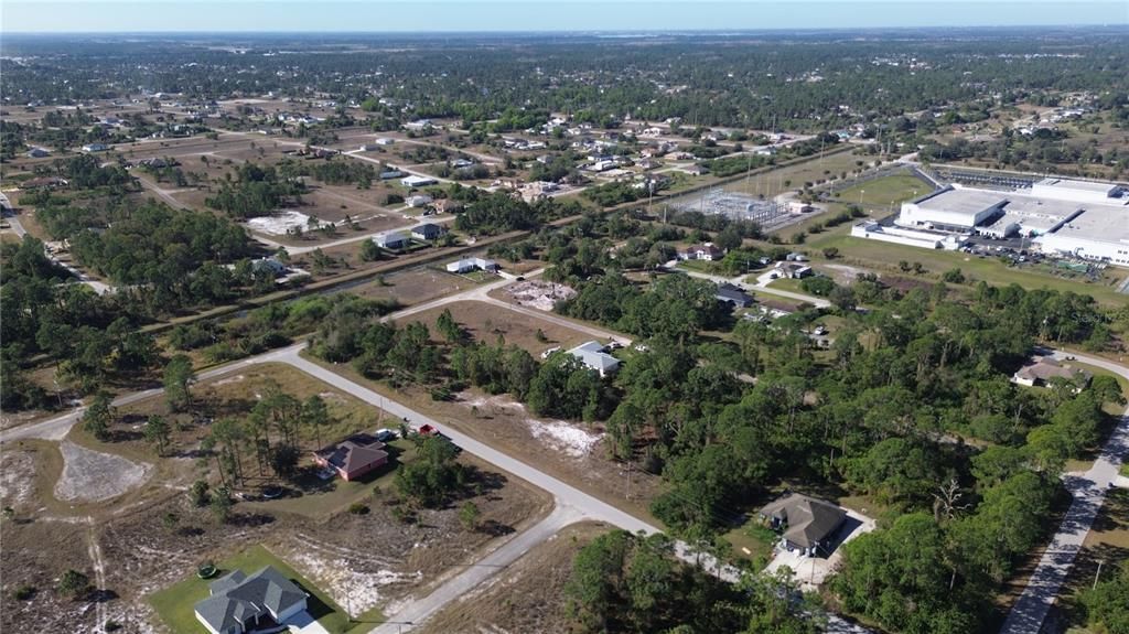 На продажу: $27,000 (0.28 acres)