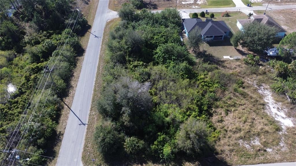 На продажу: $27,000 (0.28 acres)