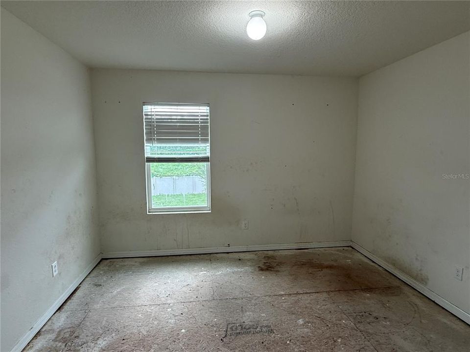 For Sale: $243,000 (4 beds, 2 baths, 2268 Square Feet)
