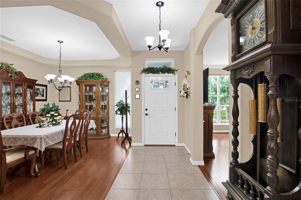En Venta: $389,999 (3 camas, 2 baños, 2456 Pies cuadrados)