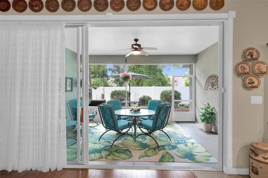 En Venta: $389,999 (3 camas, 2 baños, 2456 Pies cuadrados)