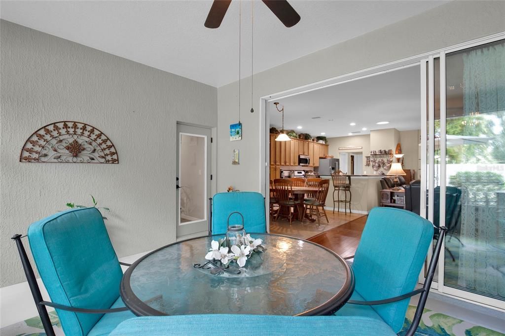 En Venta: $389,999 (3 camas, 2 baños, 2456 Pies cuadrados)