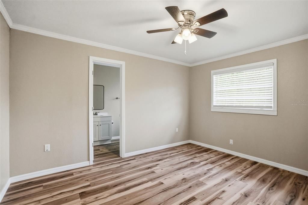 For Sale: $279,900 (3 beds, 2 baths, 1440 Square Feet)
