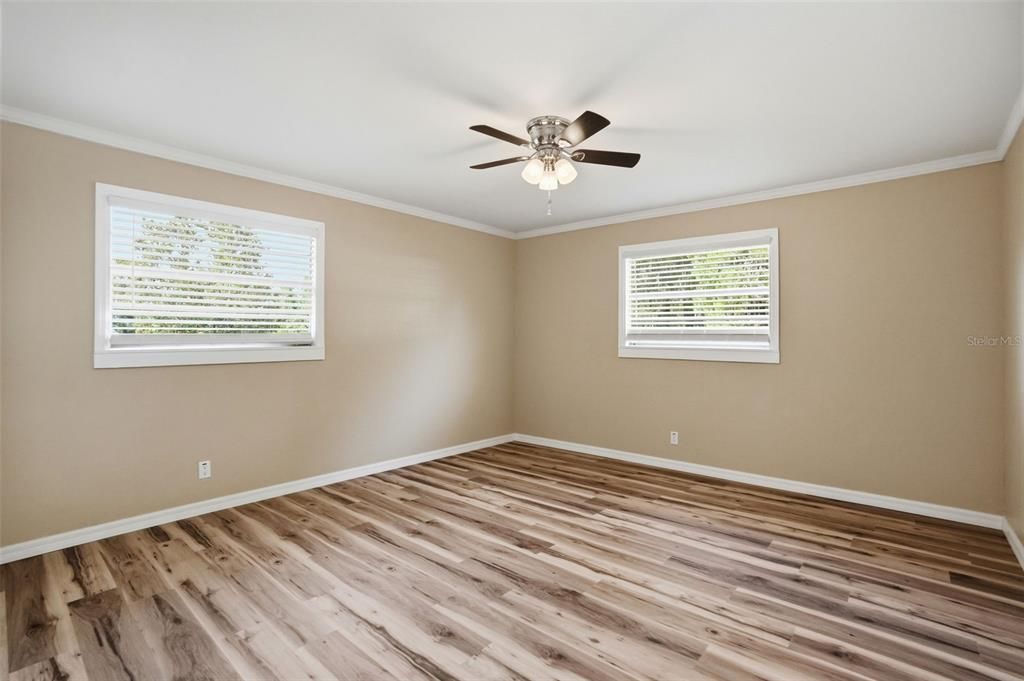 For Sale: $279,900 (3 beds, 2 baths, 1440 Square Feet)