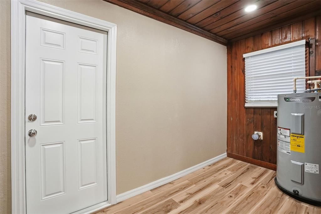 For Sale: $279,900 (3 beds, 2 baths, 1440 Square Feet)