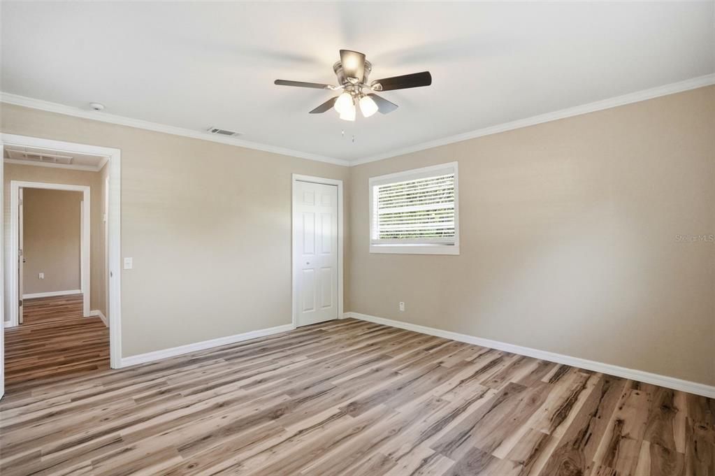 For Sale: $279,900 (3 beds, 2 baths, 1440 Square Feet)