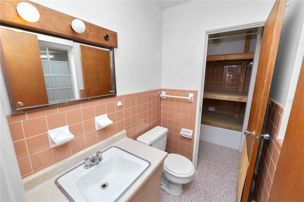 For Sale: $219,000 (4 beds, 2 baths, 2487 Square Feet)