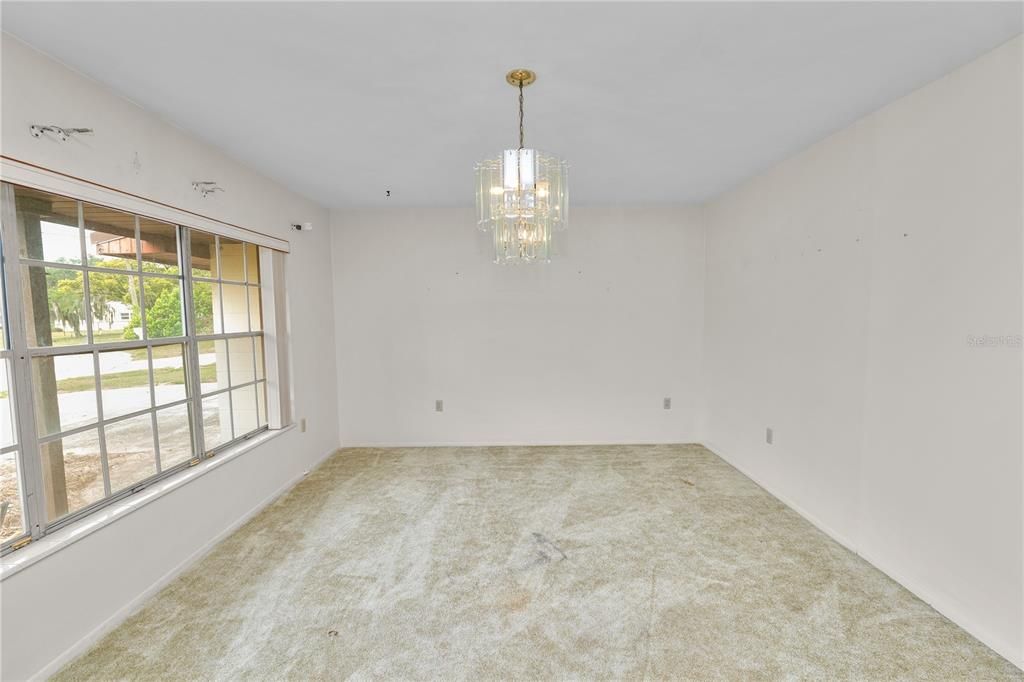 For Sale: $219,000 (4 beds, 2 baths, 2487 Square Feet)