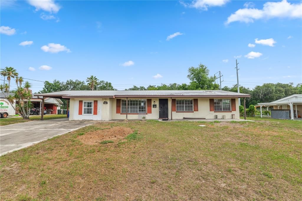 For Sale: $219,000 (4 beds, 2 baths, 2487 Square Feet)