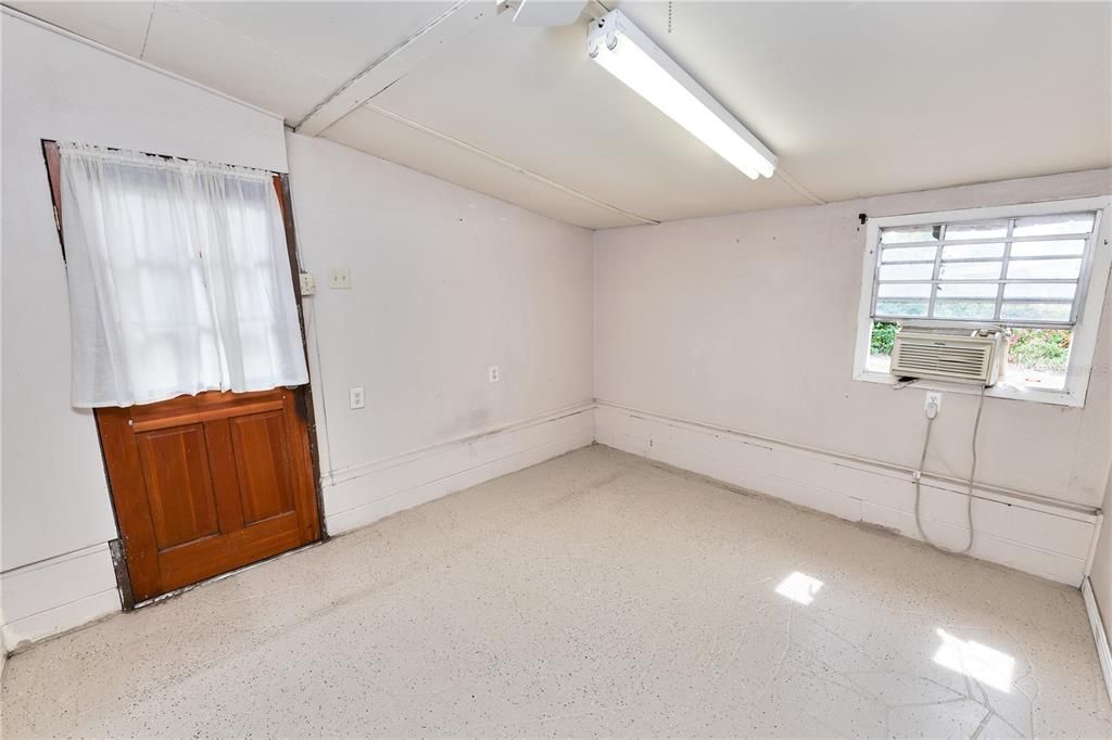 For Sale: $219,000 (4 beds, 2 baths, 2487 Square Feet)