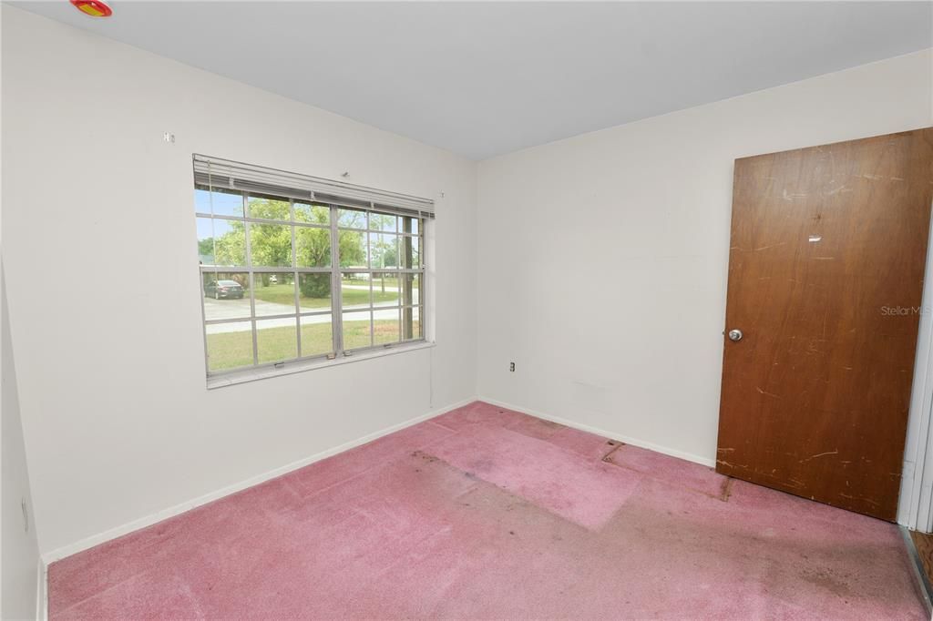 For Sale: $219,000 (4 beds, 2 baths, 2487 Square Feet)