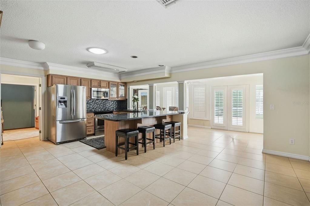 For Sale: $475,000 (4 beds, 3 baths, 2173 Square Feet)