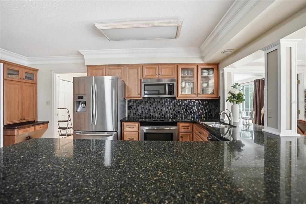 For Sale: $475,000 (4 beds, 3 baths, 2173 Square Feet)