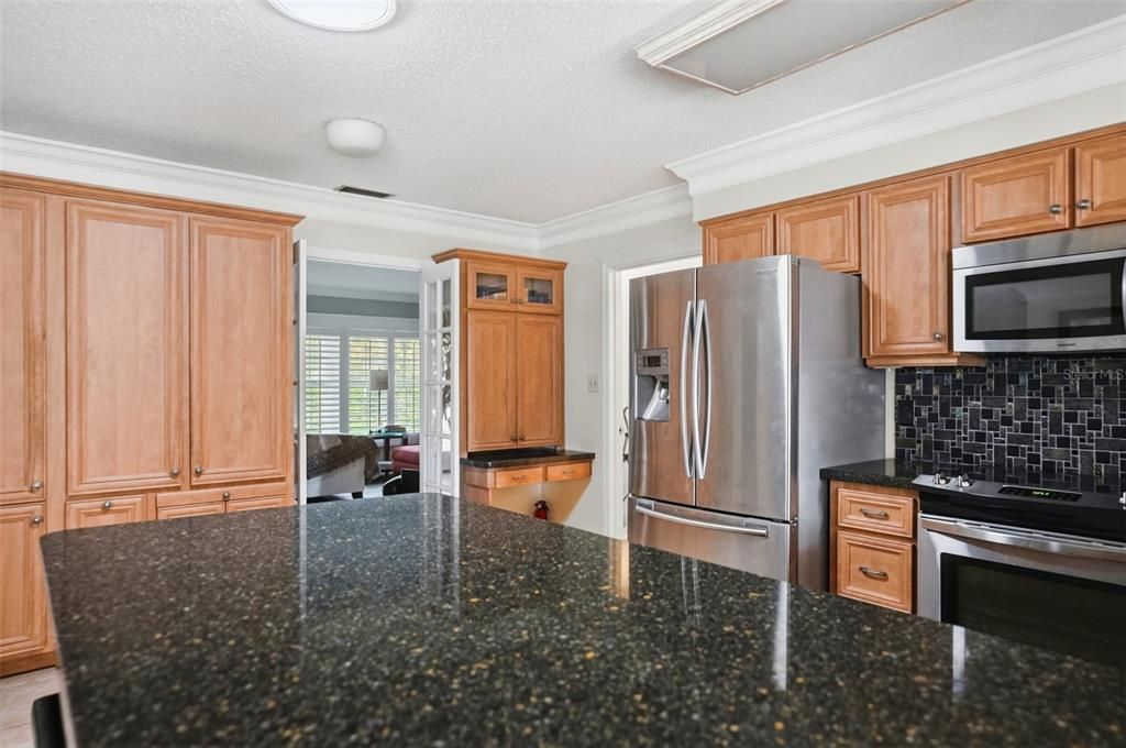 For Sale: $475,000 (4 beds, 3 baths, 2173 Square Feet)