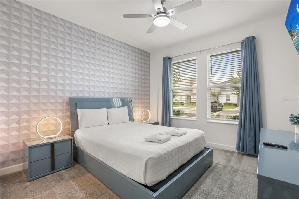 En Venta: $729,950 (6 camas, 5 baños, 3291 Pies cuadrados)