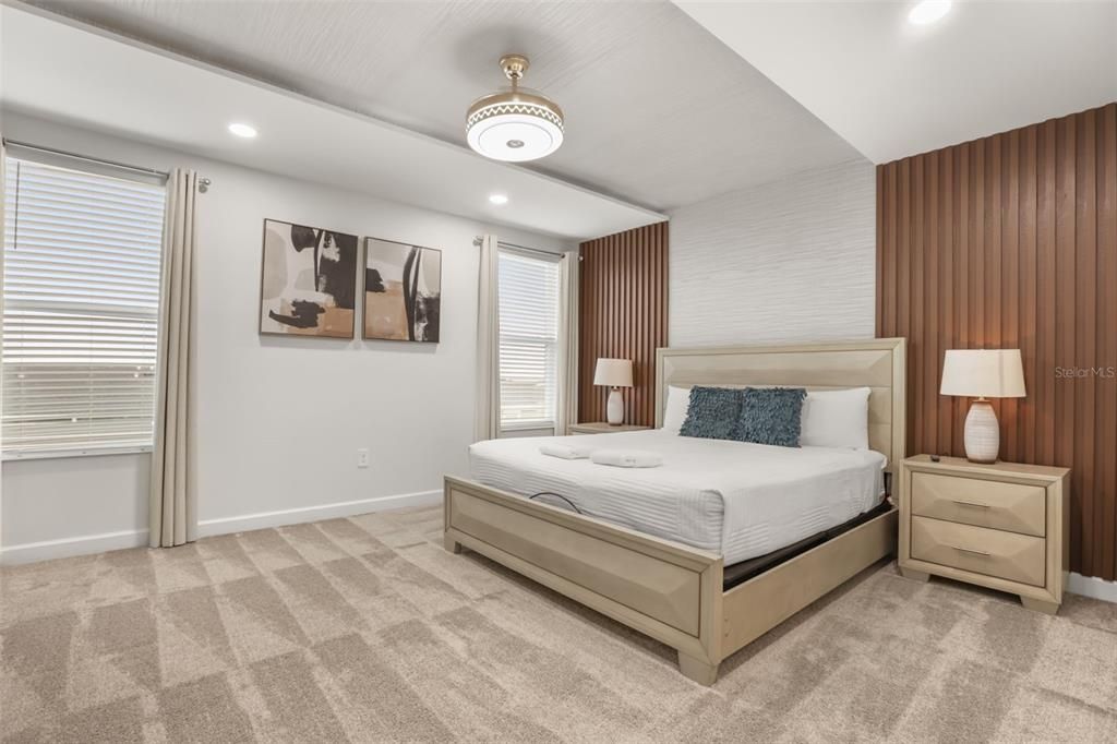 En Venta: $729,950 (6 camas, 5 baños, 3291 Pies cuadrados)