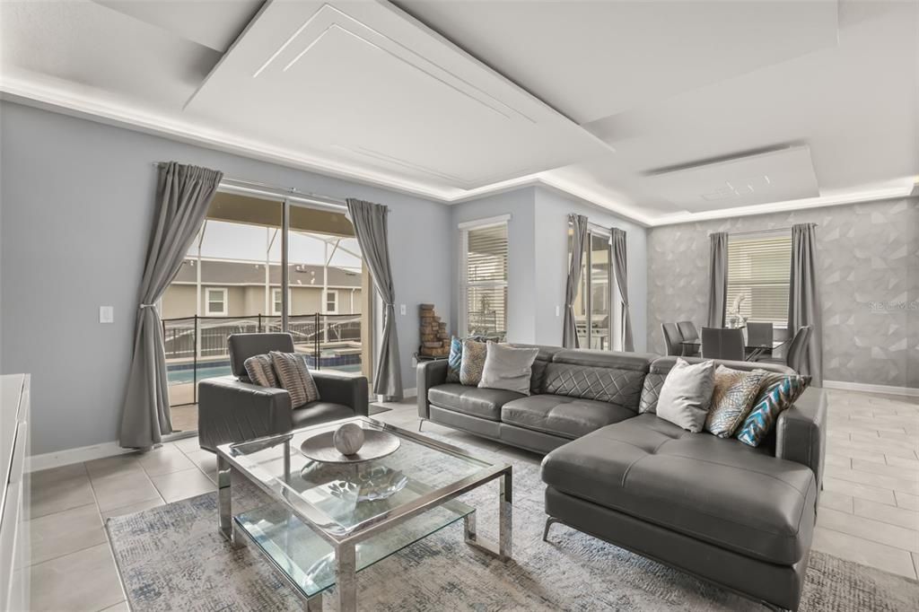 En Venta: $729,950 (6 camas, 5 baños, 3291 Pies cuadrados)