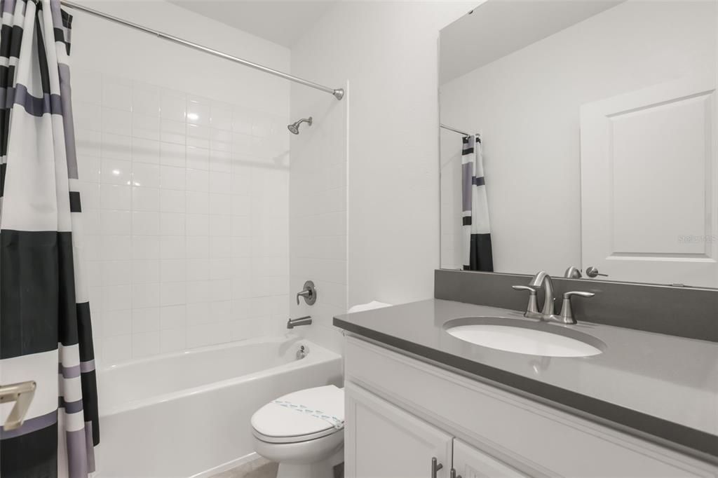En Venta: $729,950 (6 camas, 5 baños, 3291 Pies cuadrados)