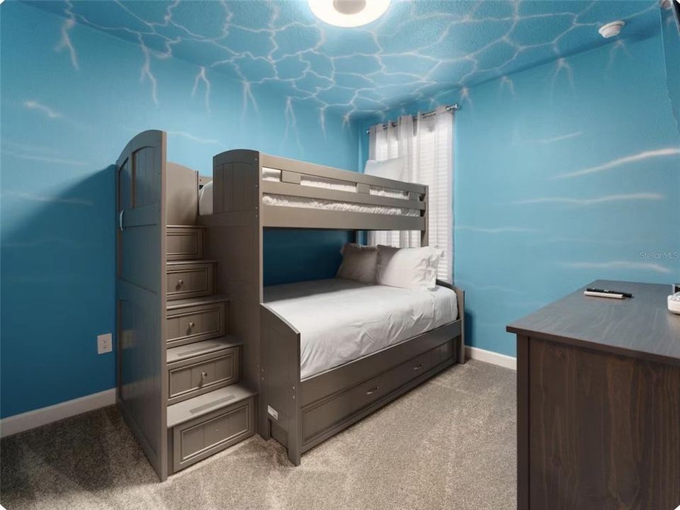 En Venta: $729,950 (6 camas, 5 baños, 3291 Pies cuadrados)