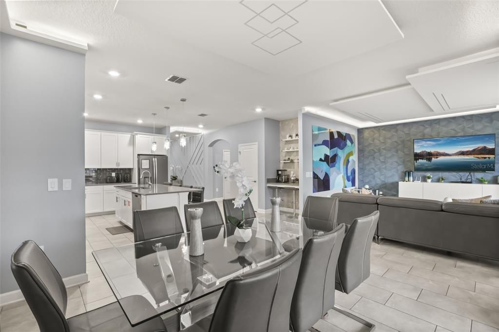 En Venta: $729,950 (6 camas, 5 baños, 3291 Pies cuadrados)