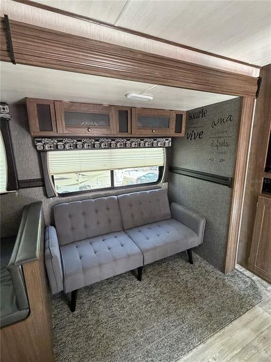 For Sale: $80,000 (1 beds, 1 baths, 310 Square Feet)