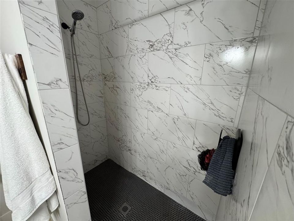 На продажу: $299,900 (3 спален, 2 ванн, 1580 Квадратных фут)
