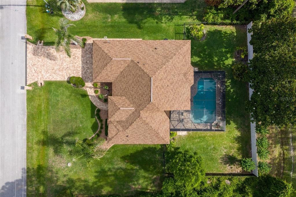 Activo con contrato: $410,000 (3 camas, 2 baños, 1741 Pies cuadrados)
